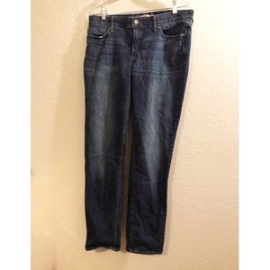 Levi’s perfect waist 525 straight leg jeans misses
